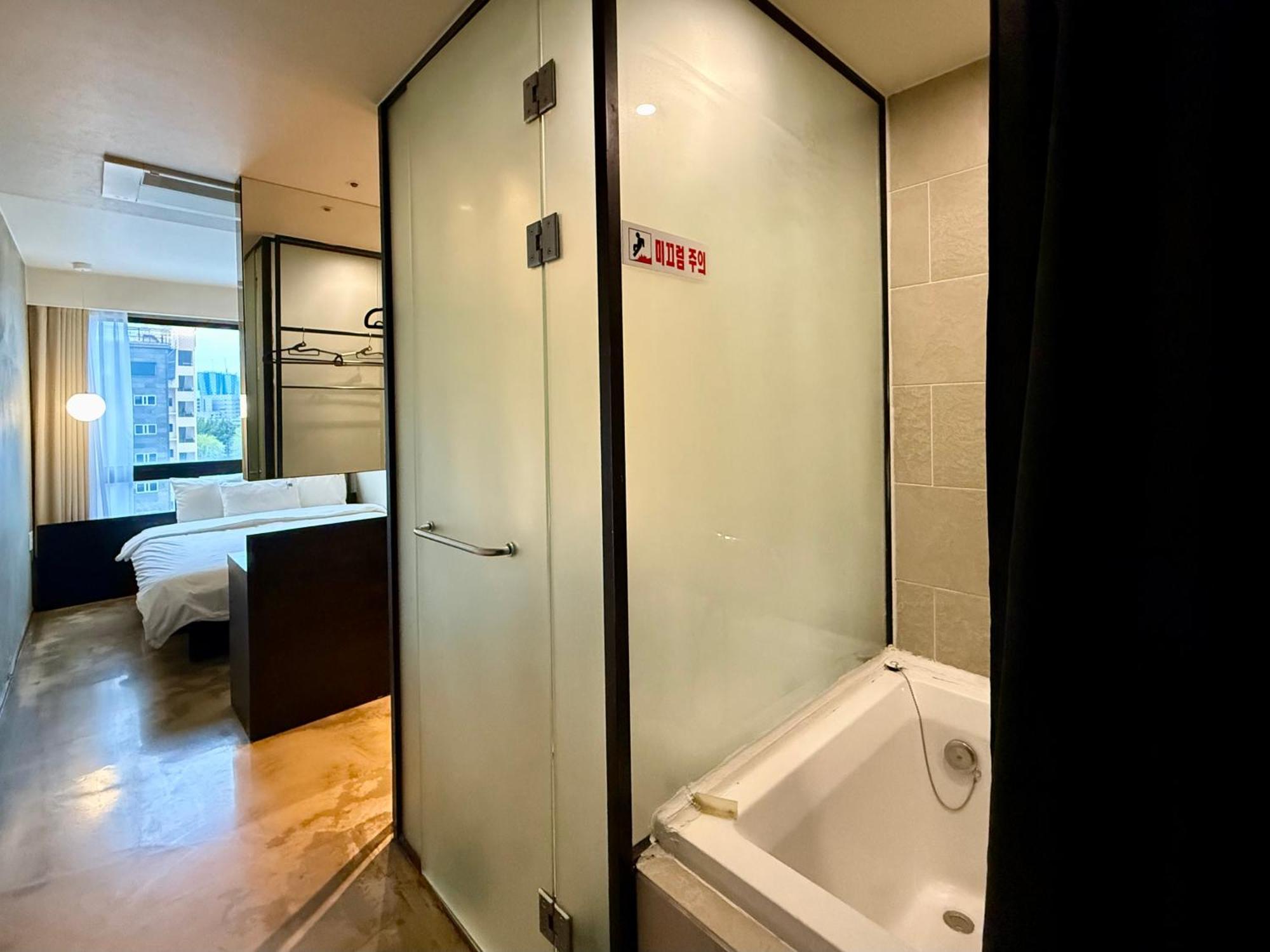 Mini Hotel May Nampo Busan Ngoại thất bức ảnh